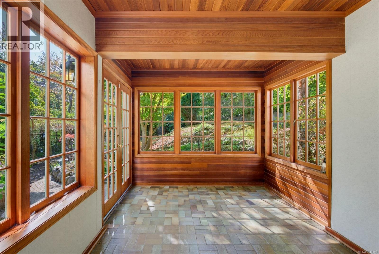  30 Beach Drive, Oak Bay
