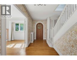 Living room - 30 Beach Dr, Oak Bay, BC V8S2L2 Photo 11