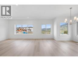 442 Arrowleaf Rise, Coldstream, BC V1B2M4 Photo 16