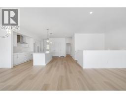 442 Arrowleaf Rise, Coldstream, BC V1B2M4 Photo 14
