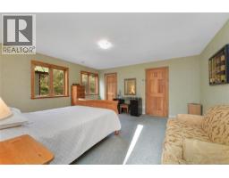 Kitchen - 4836 Spring Rd, Saanich, BC V9E2E4 Photo 18