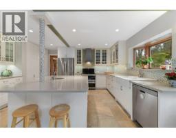 Ensuite - 4836 Spring Rd, Saanich, BC V9E2E4 Photo 7