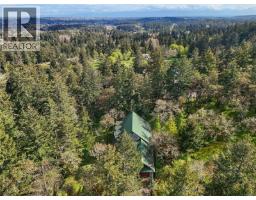4836 Spring Rd, Saanich, BC V9E2E4 Photo 85