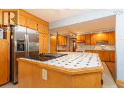Family room - 306 Pleasant Street, Yarmouth, NS B5A2K8 Photo 12