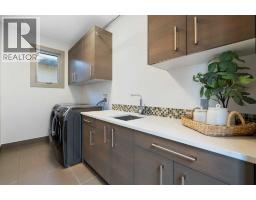 720 33a Street Nw, Calgary, AB T2M2Z1 Photo 29