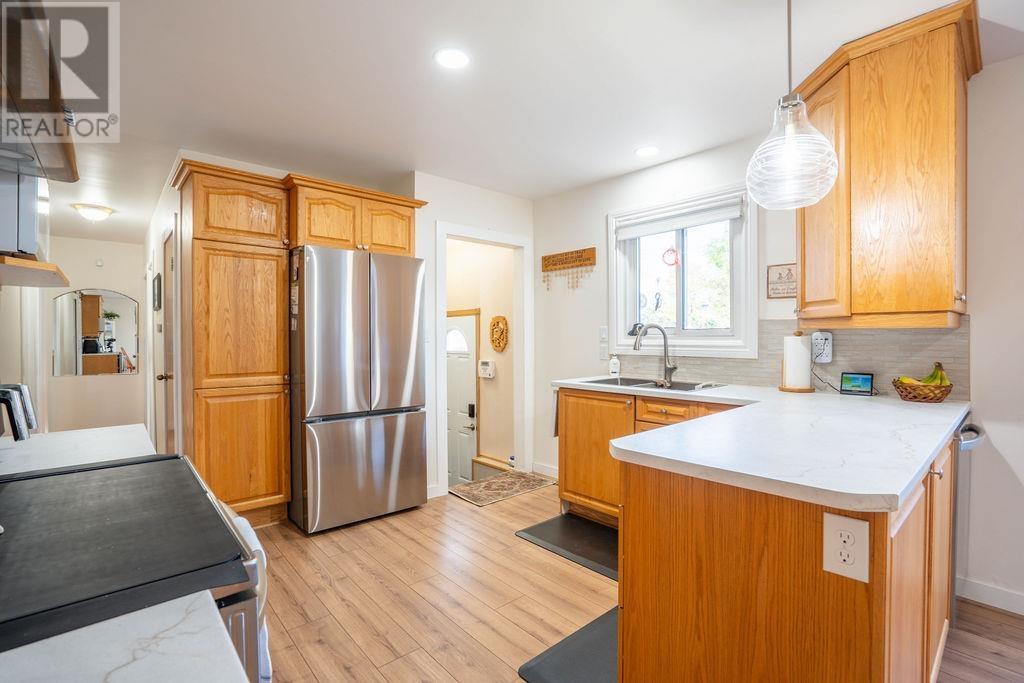 131 Allard ST - Image 12