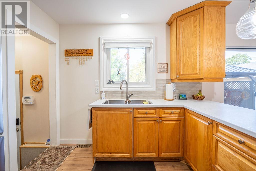 131 Allard ST - Image 15