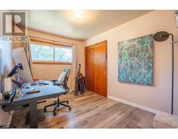 100 Parkdale Dr, Sault Ste  Marie, ON P6A4C8 Photo 25