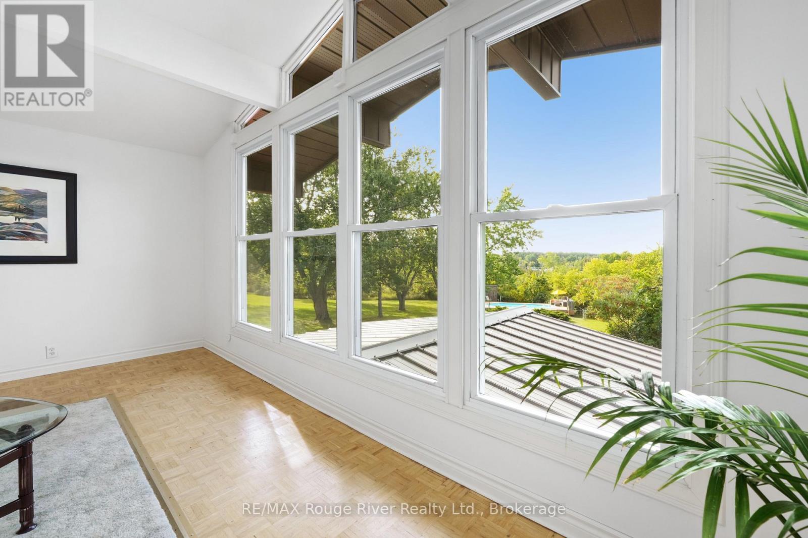 217 GODOLPHIN ROAD - Image 18