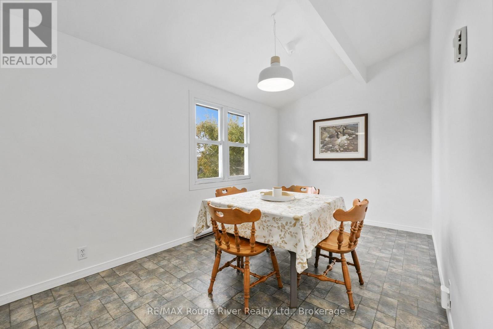 217 GODOLPHIN ROAD - Image 21