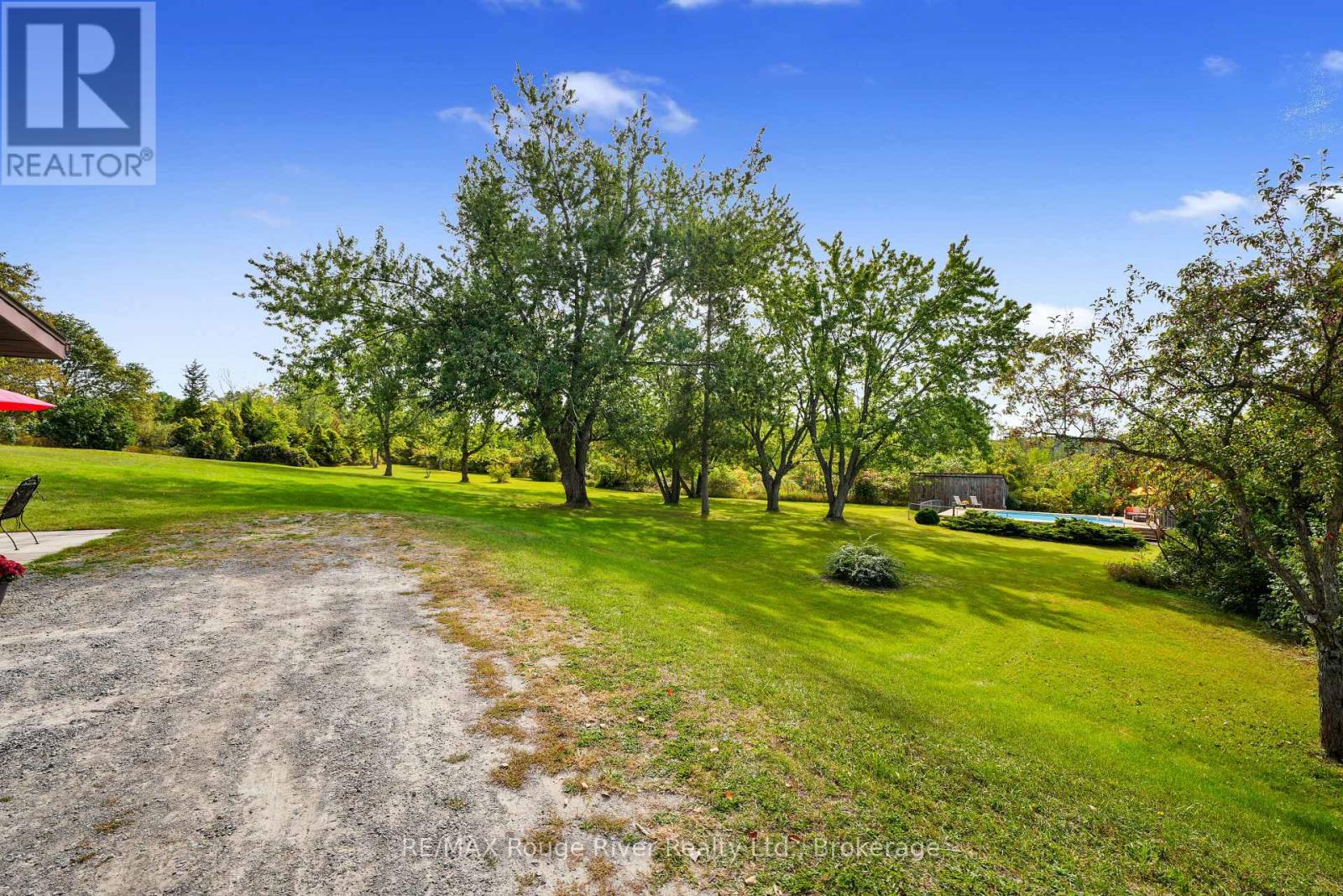 217 GODOLPHIN ROAD - Image 29