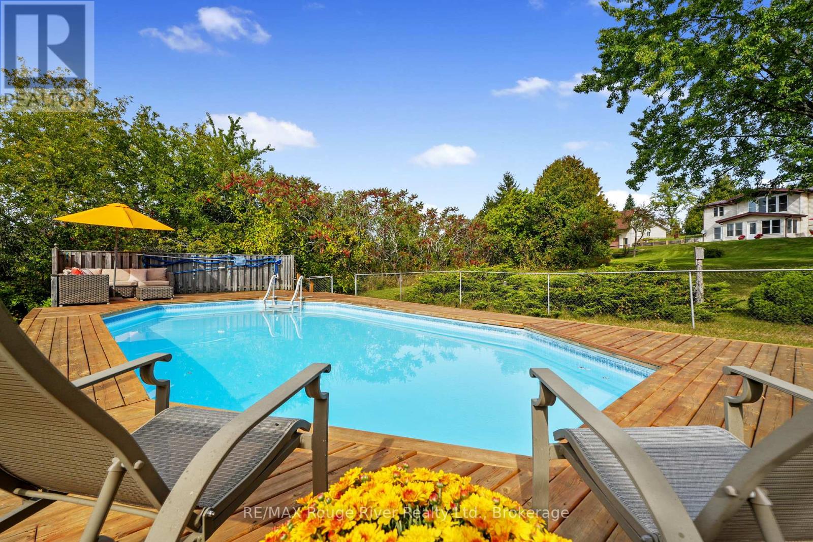 217 GODOLPHIN ROAD - Image 34