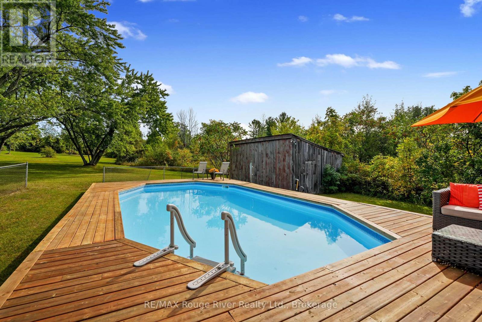 217 GODOLPHIN ROAD - Image 36