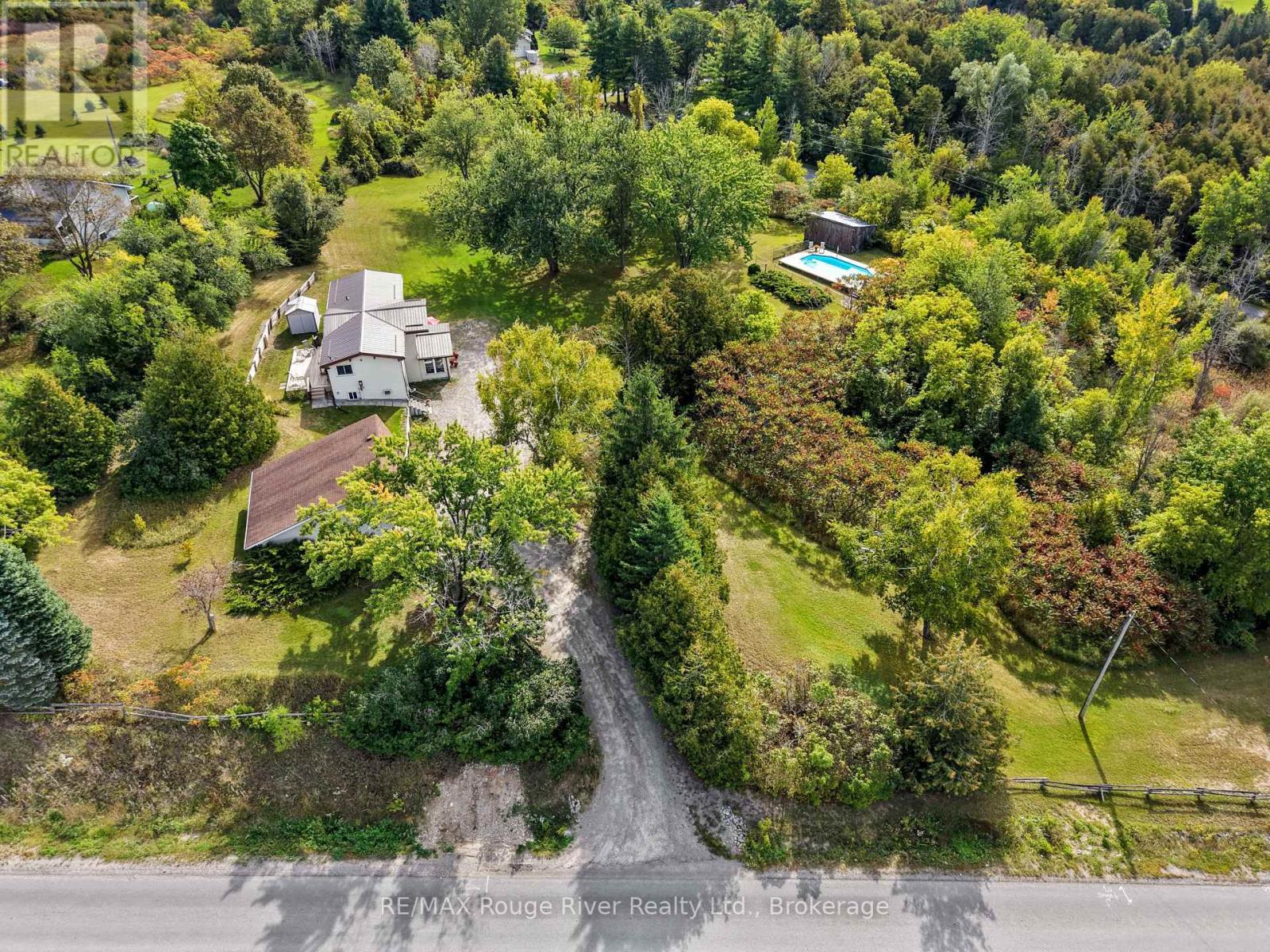 217 GODOLPHIN ROAD - Image 38
