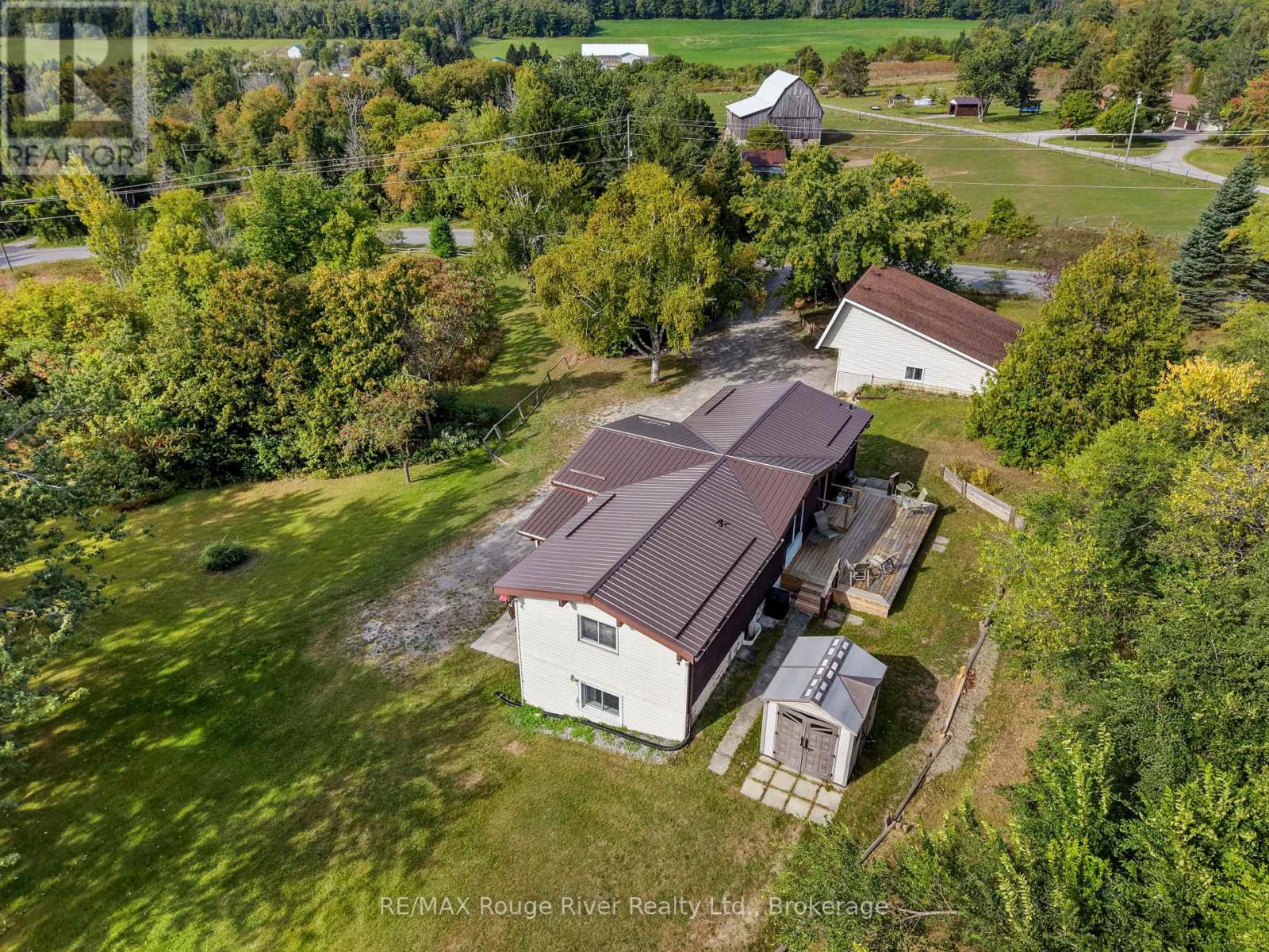 217 GODOLPHIN ROAD - Image 39