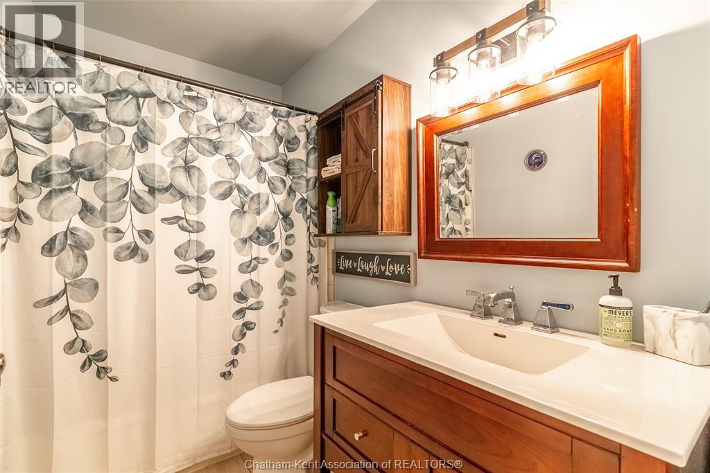 591 King STREET West - 12
