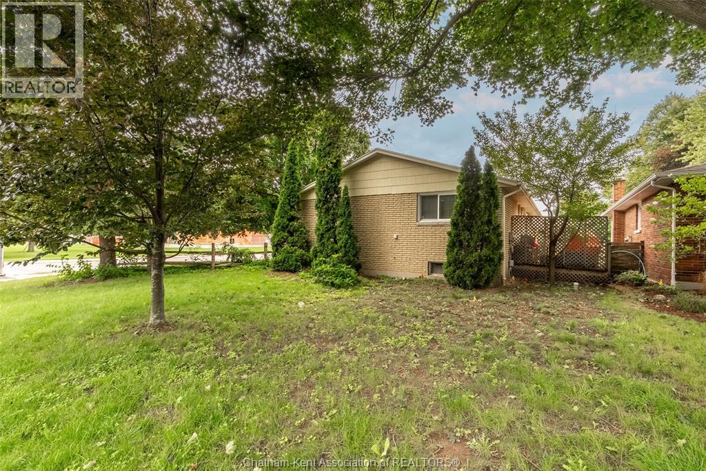 591 King STREET West - 35