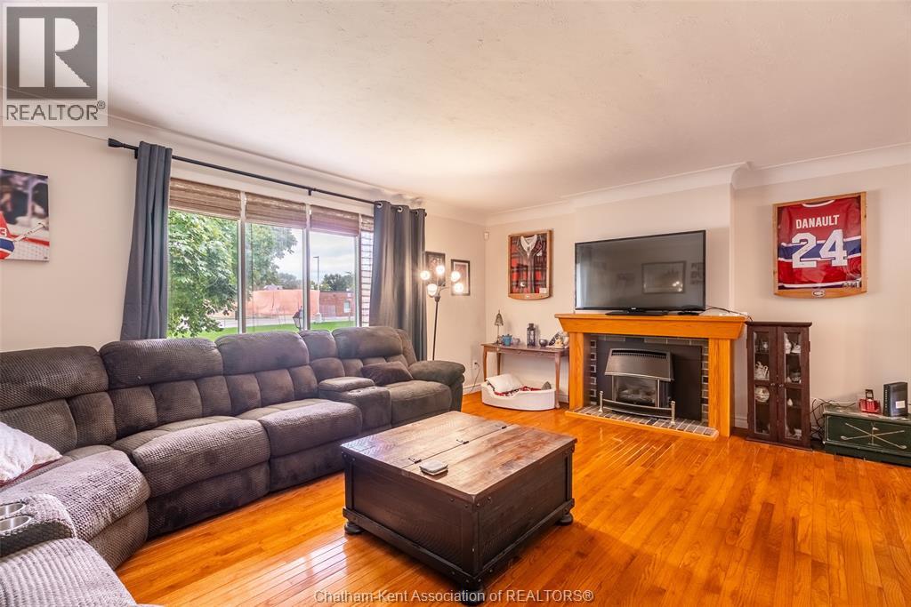 591 King Street West, Chatham, Ontario, N7M1H7, Chatham, Ontario — photo 5 of 5