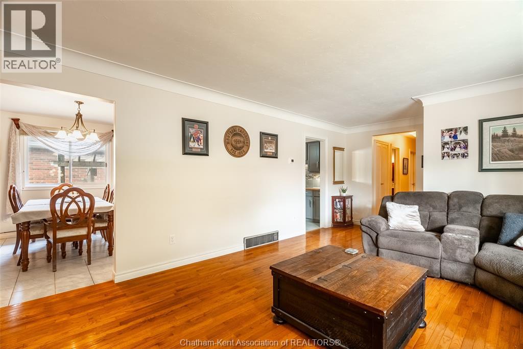 591 King STREET West - 7