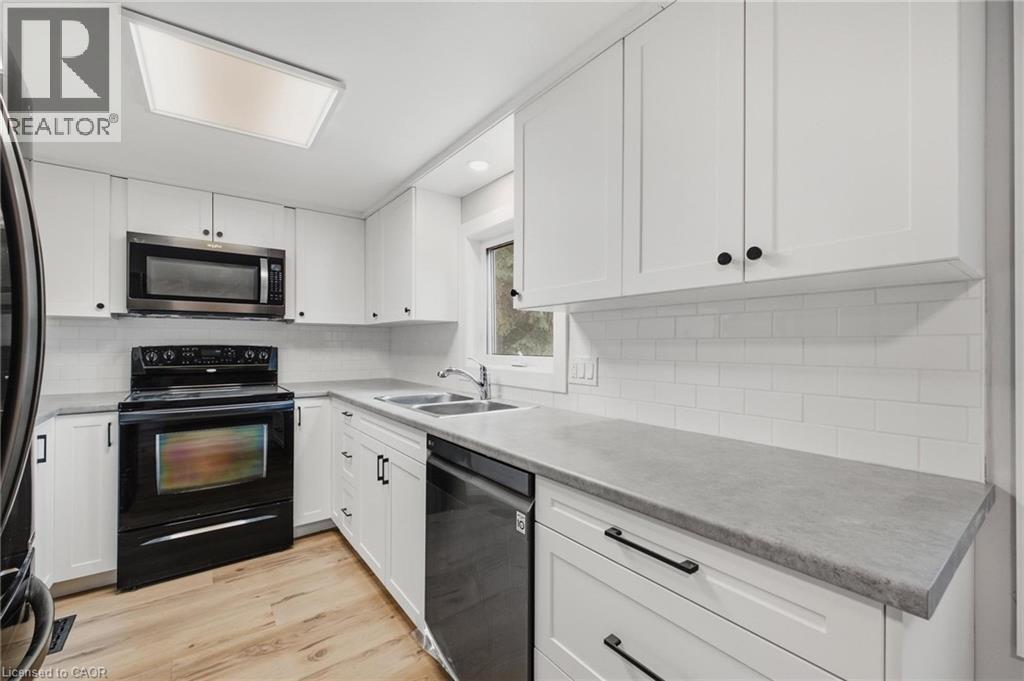 756 INKERMAN Street E - 7