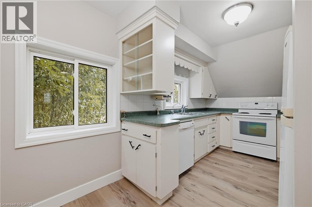 756 INKERMAN Street E - 20