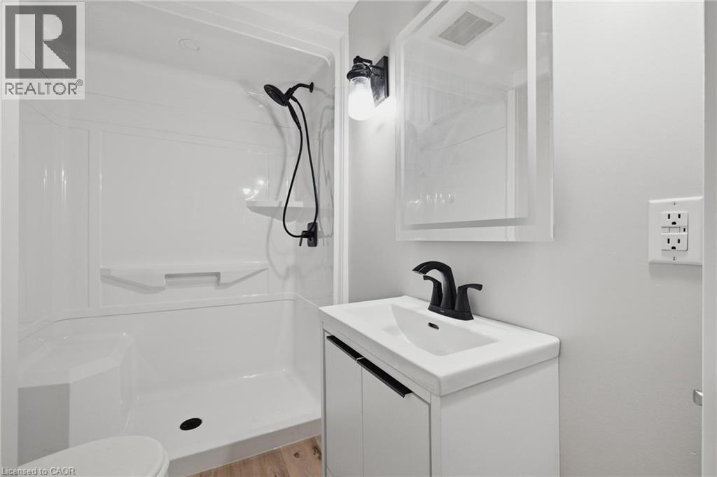 756 INKERMAN Street E - 18