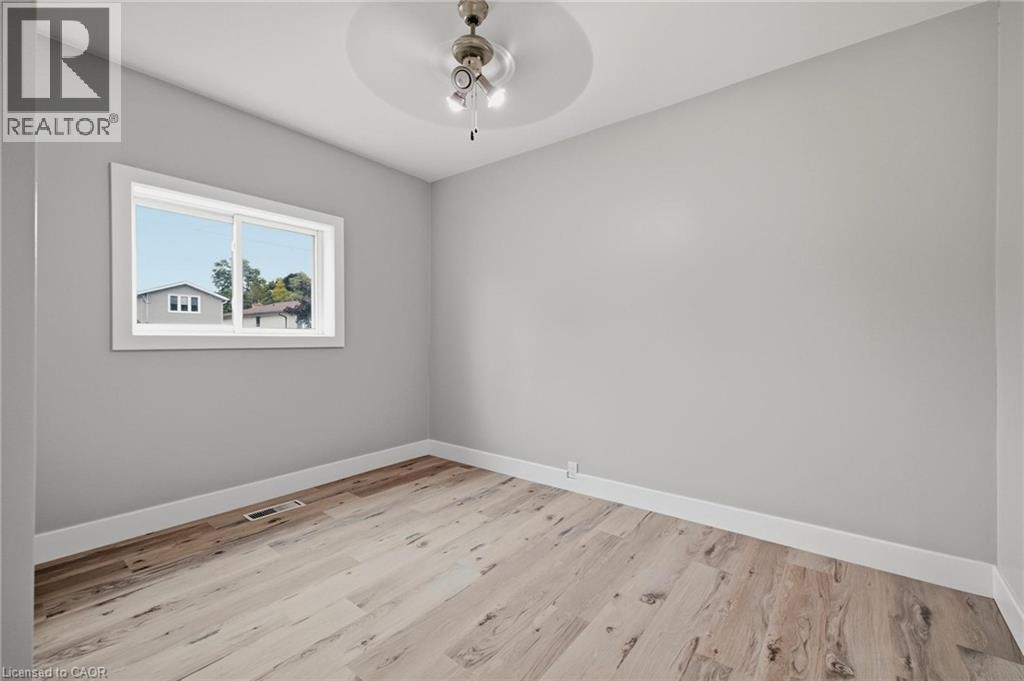 756 INKERMAN Street E - Image 17
