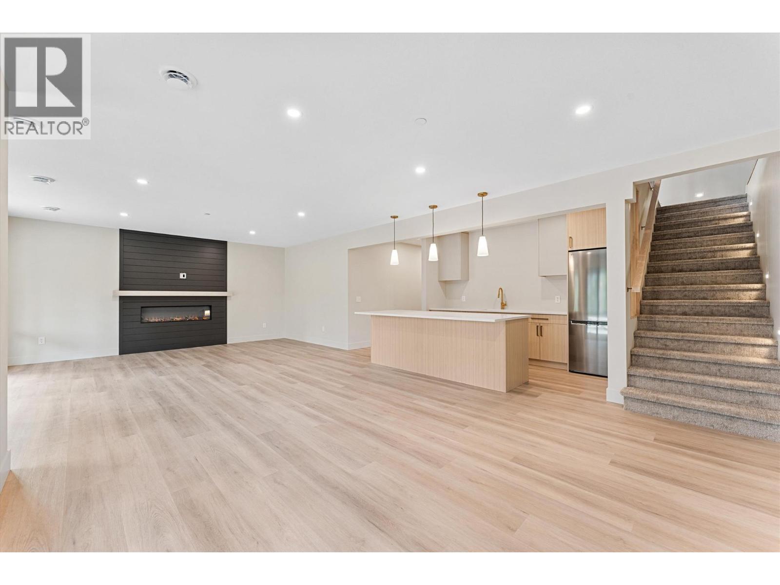 10313 Long Road - 51