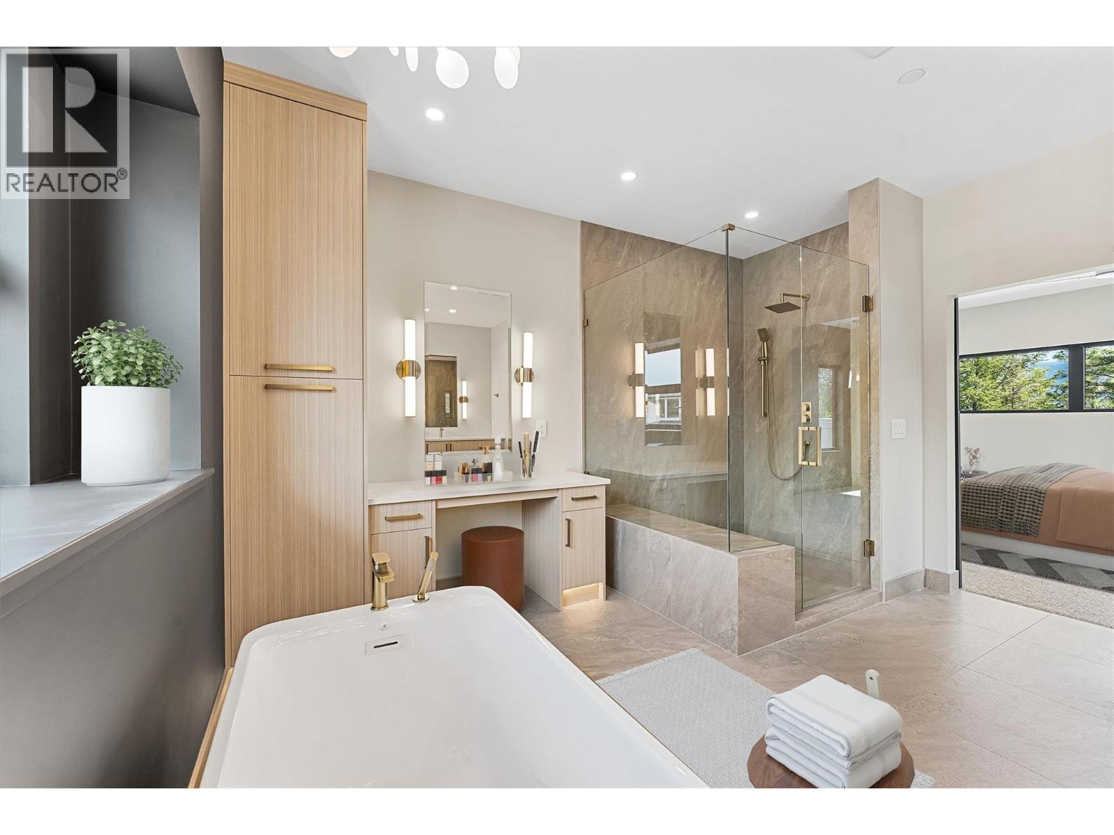 10313 Long Road - Image 26