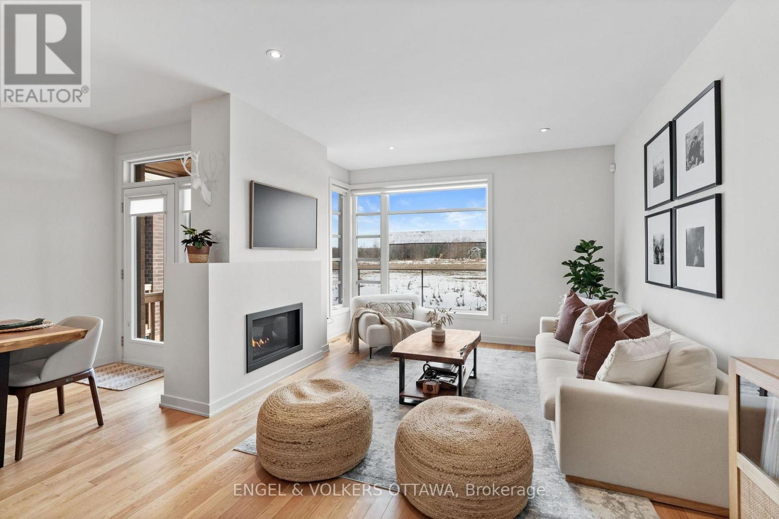 168 SHUTTLEWORTH DRIVE - 13