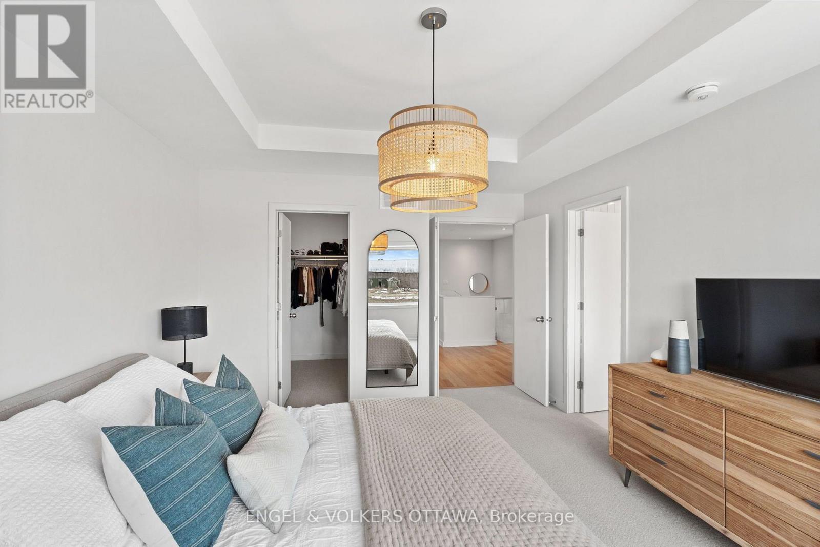 168 SHUTTLEWORTH DRIVE - Image 22