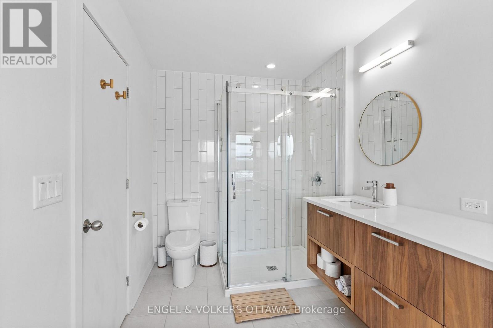 168 SHUTTLEWORTH DRIVE - 25