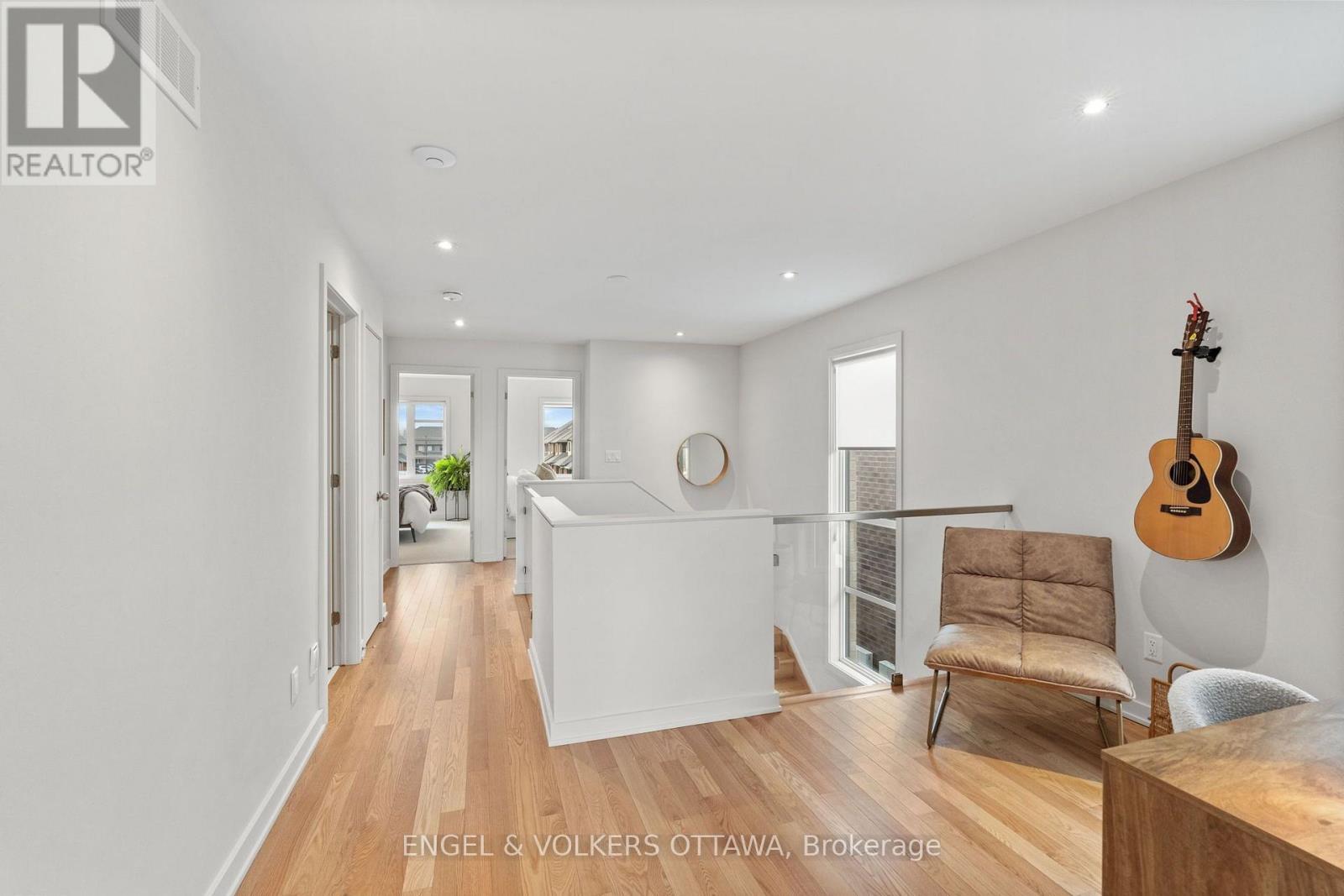 168 SHUTTLEWORTH DRIVE - 27