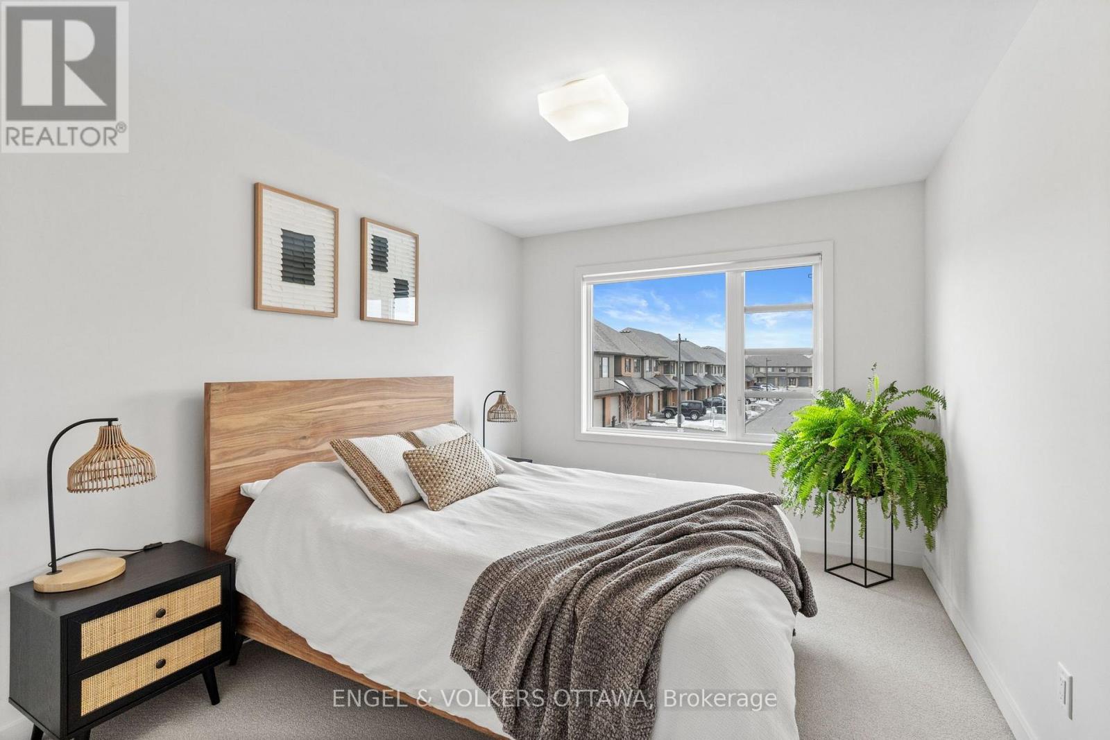 168 SHUTTLEWORTH DRIVE - Image 29
