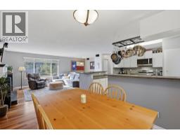 3pc Ensuite bath - 1580 Happyvale Place, Kamloops, BC V2B7T9 Photo 11
