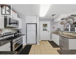Primary Bedroom - 1580 Happyvale Place, Kamloops, BC V2B7T9 Photo 13