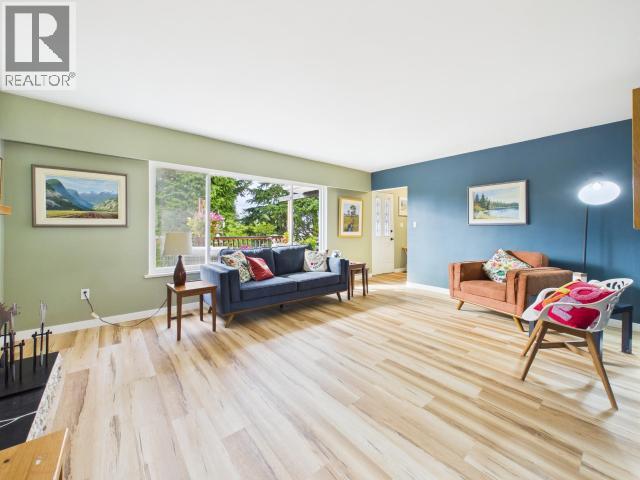 7110 TAHSIS STREET - 11