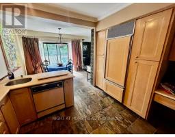36 Forest Wood, Toronto, ON M5N2V9 Photo 15
