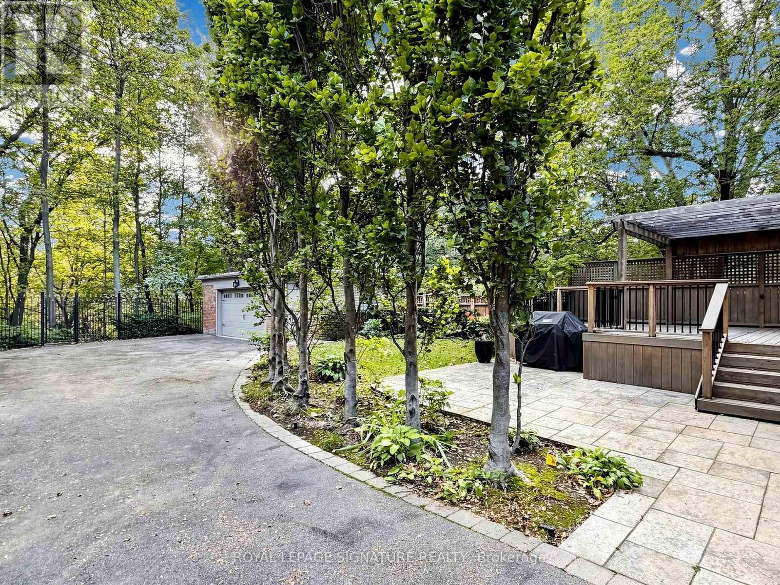 92 INGLEWOOD DRIVE - 46