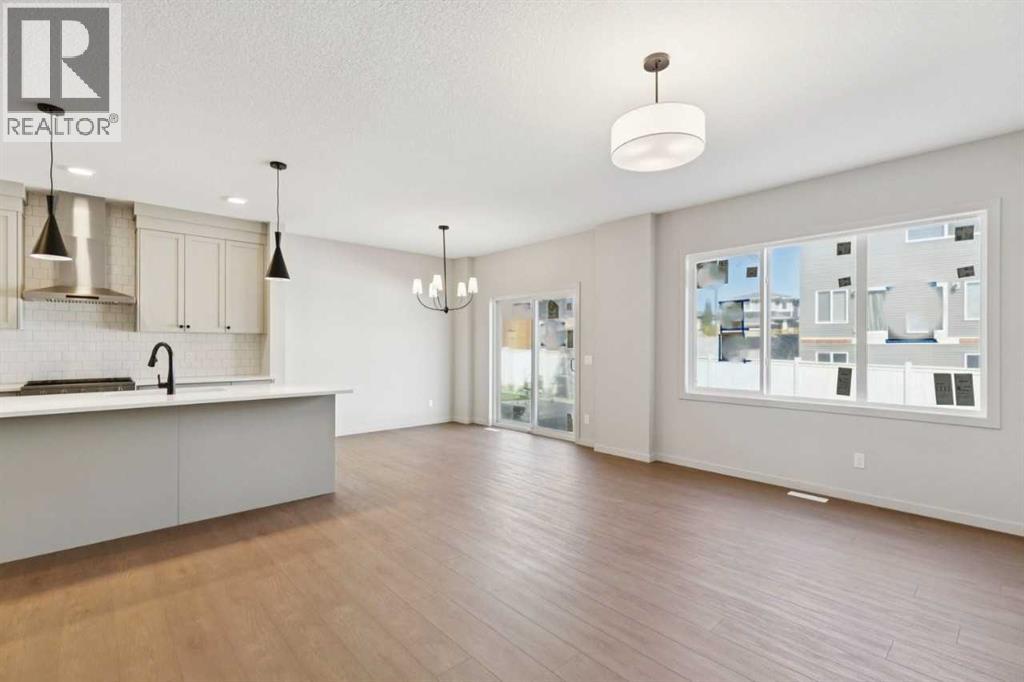 1062 Bayview Crescent SW - Image 16