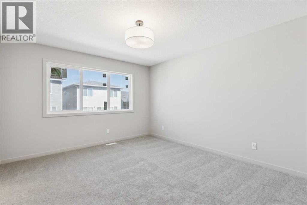 1062 Bayview Crescent SW - 24