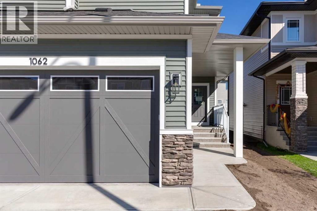 1062 Bayview Crescent SW - 4