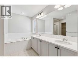 1062 Bayview Crescent Sw, Airdrie, AB T4B5N8 Photo 25