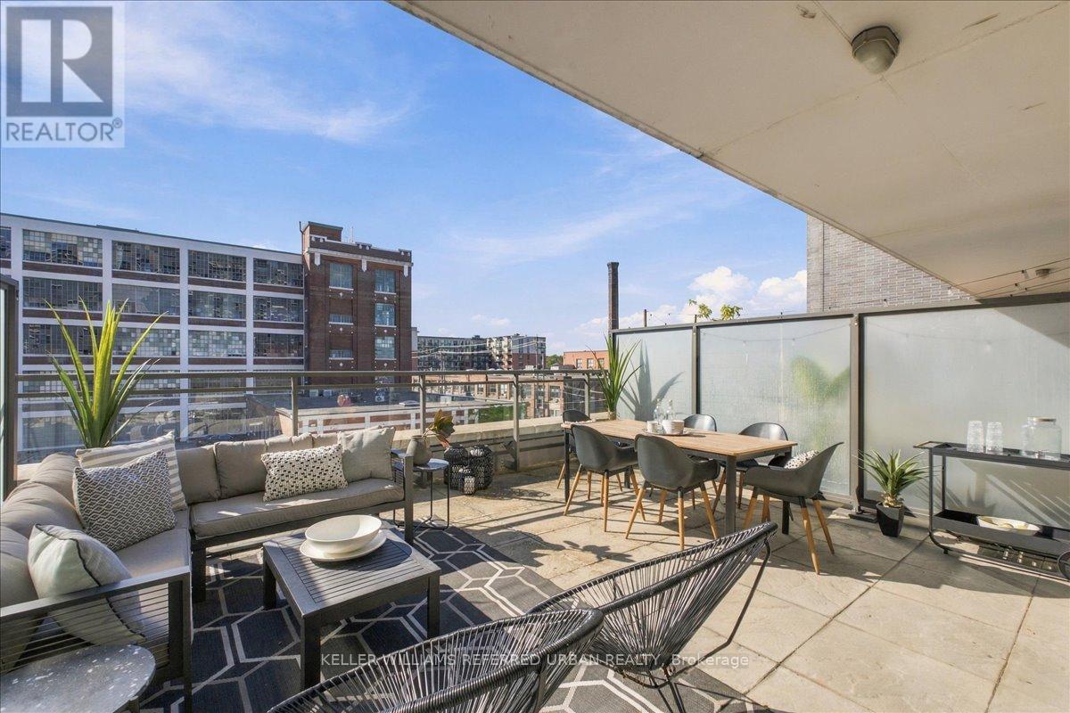 #317 319 CARLAW AVENUE - 32