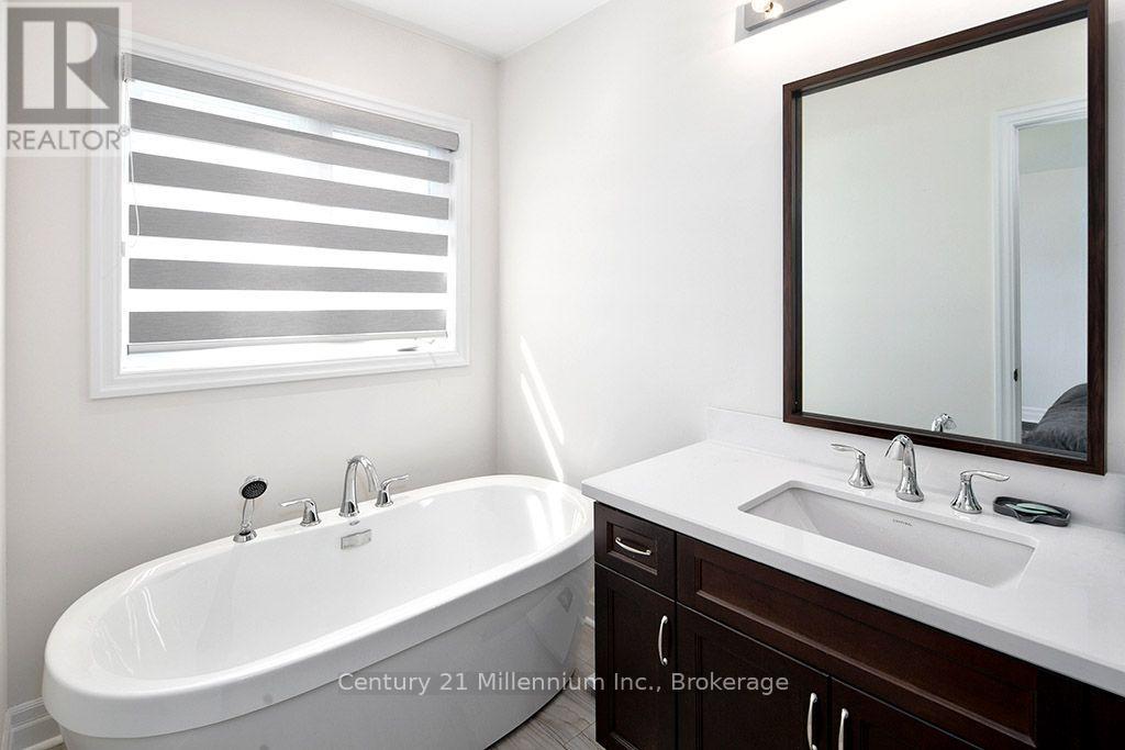 28 BARFOOT STREET, Collingwood — photo 11