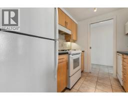 1005 193 Aquarius Mews, Vancouver, BC V6Z2Y3 Photo 20