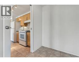 1005 193 Aquarius Mews, Vancouver, BC V6Z2Y3 Photo 24