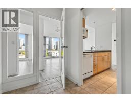 1005 193 Aquarius Mews, Vancouver, BC V6Z2Y3 Photo 26