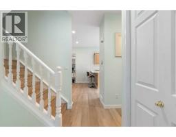 Bedroom - 1, 2031 26 Avenue Sw, Calgary, AB T2T1E5 Photo 8