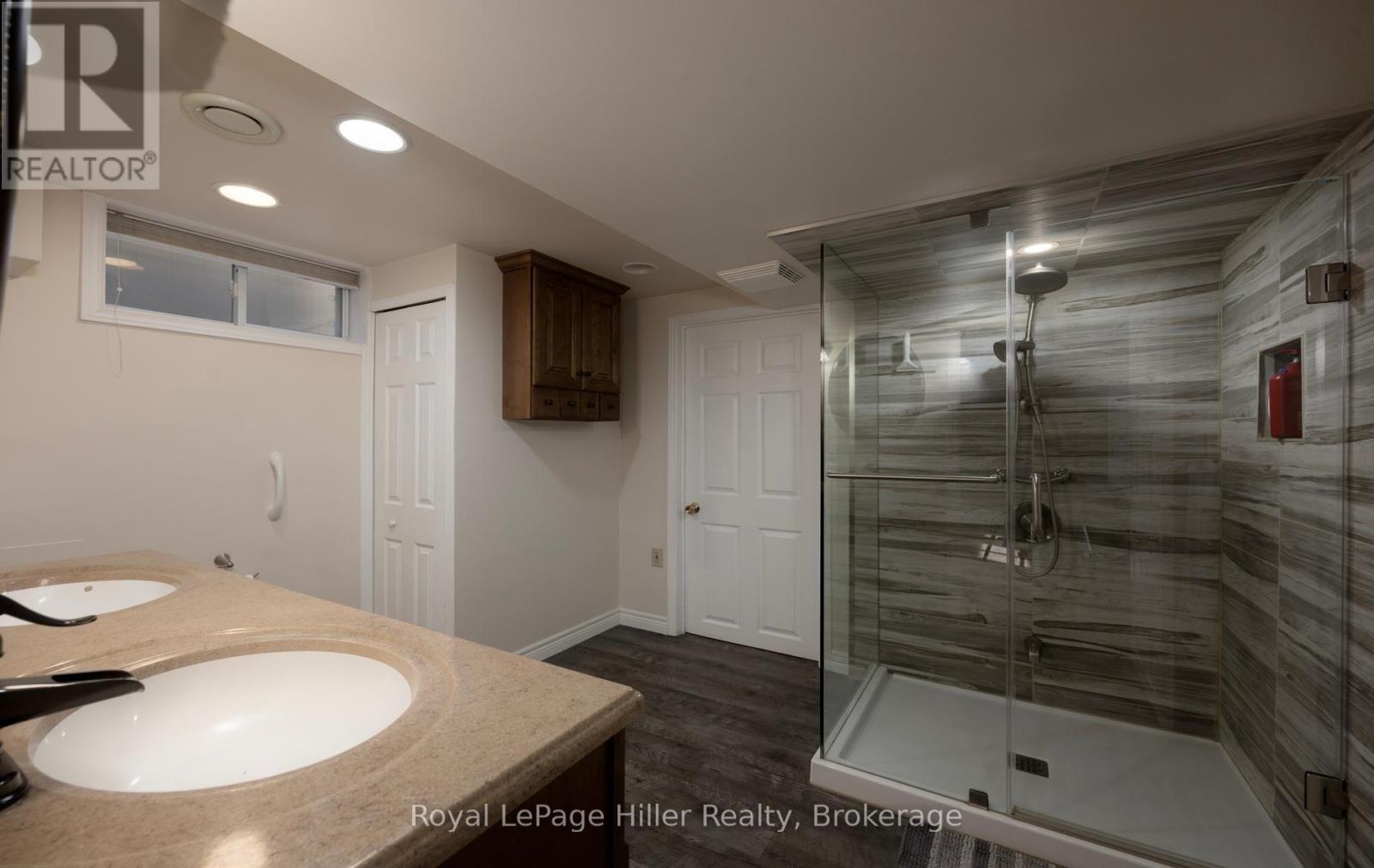 290 HOPE STREET - Image 23
